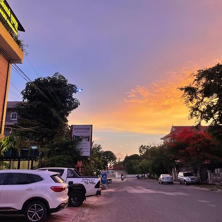Neakru Guesthouse And Restaurant Kampot Εξωτερικό φωτογραφία
