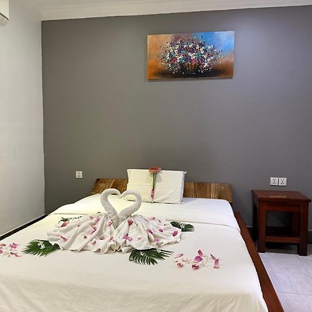 Neakru Guesthouse And Restaurant Kampot Εξωτερικό φωτογραφία