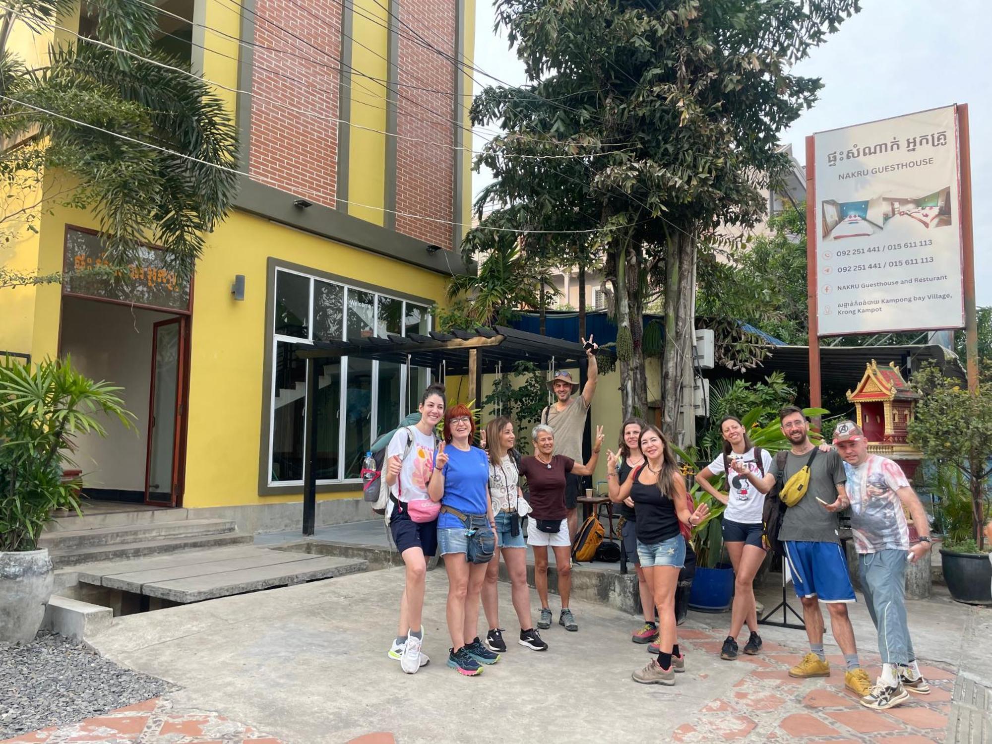Neakru Guesthouse And Restaurant Kampot Εξωτερικό φωτογραφία