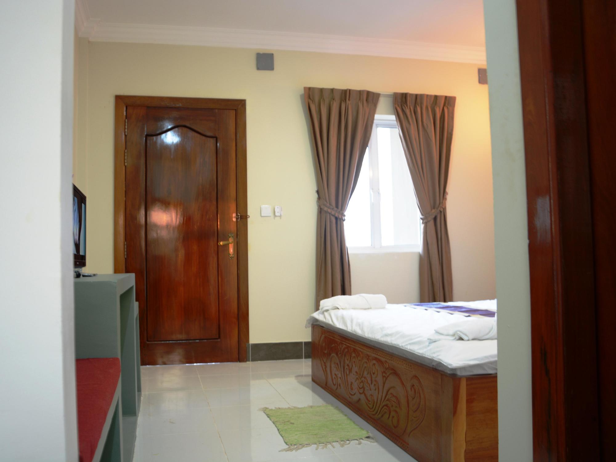 Neakru Guesthouse And Restaurant Kampot Εξωτερικό φωτογραφία