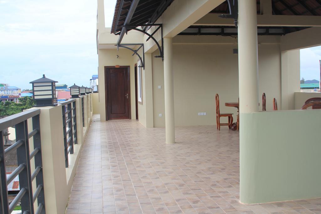 Neakru Guesthouse And Restaurant Kampot Εξωτερικό φωτογραφία