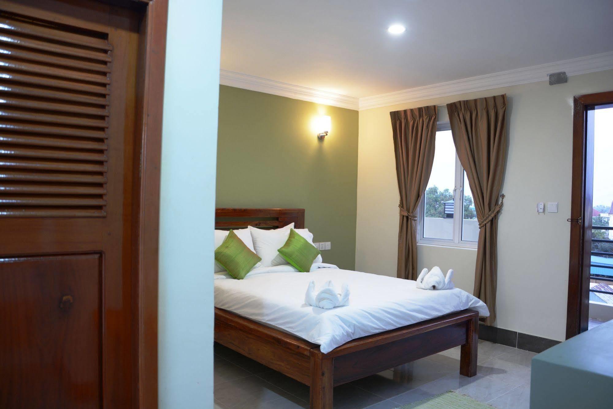 Neakru Guesthouse And Restaurant Kampot Εξωτερικό φωτογραφία